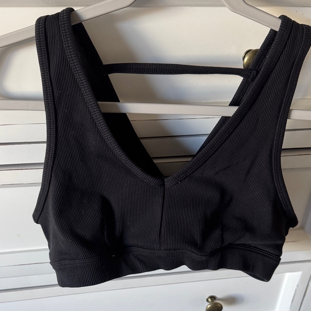ALO Yoga Black Ribbed Sports Bra